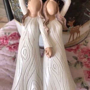 Elegant White Figurine Decor